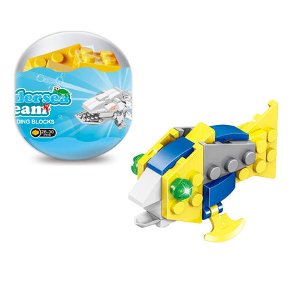 Brick sea animal in 63x70mm capsule