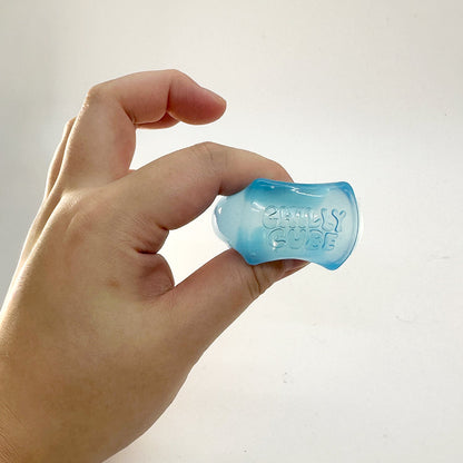 Mini Chilly Cube Gummy (6 colors) in 50mm capsule
