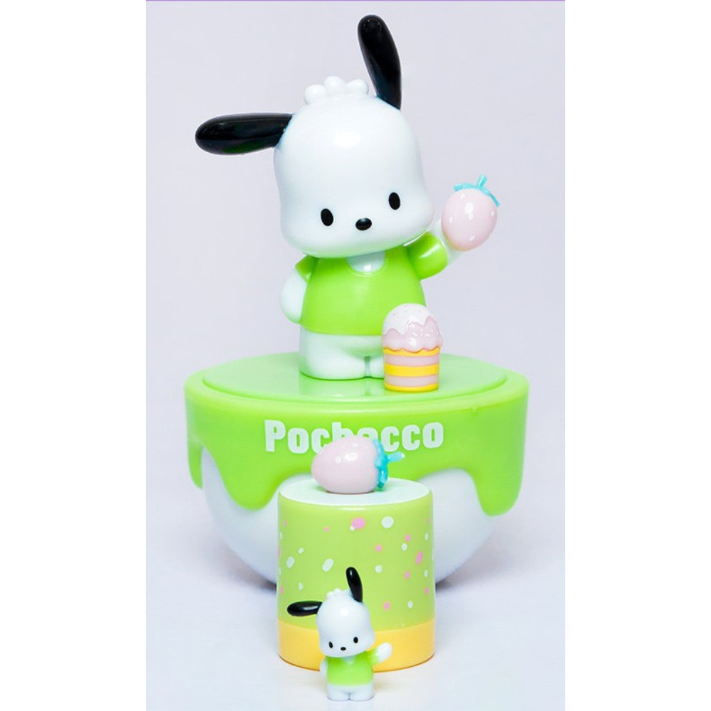 [Random] Sanrio Strawberry Cake Surprise Gift Box